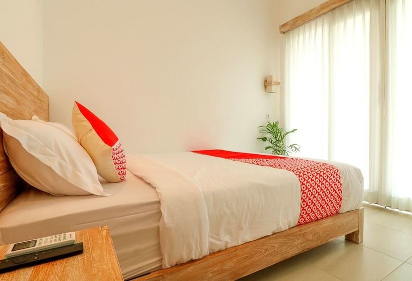 Общежитие Uma Menuh Guest House By Oyo Rooms