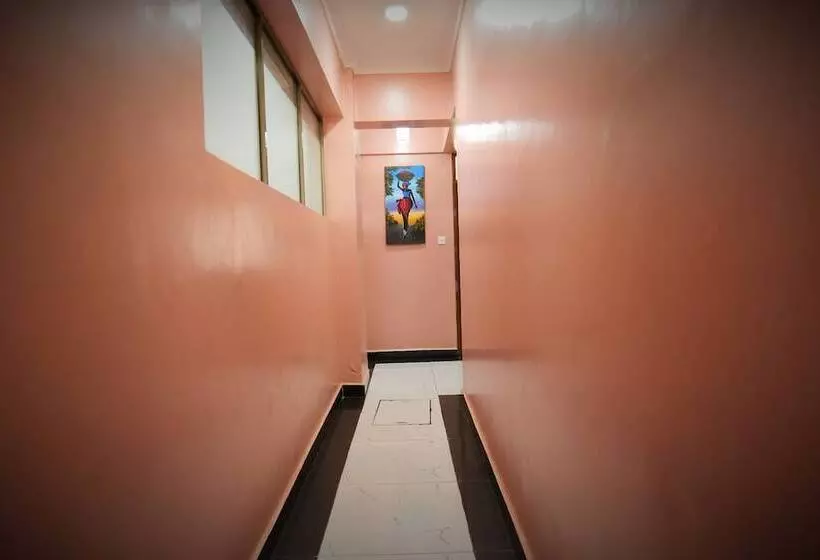 Buraha Zenoni Hotel And Resort