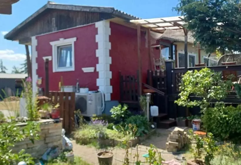 Cozy Bungalow In Nakenstorf With Garden