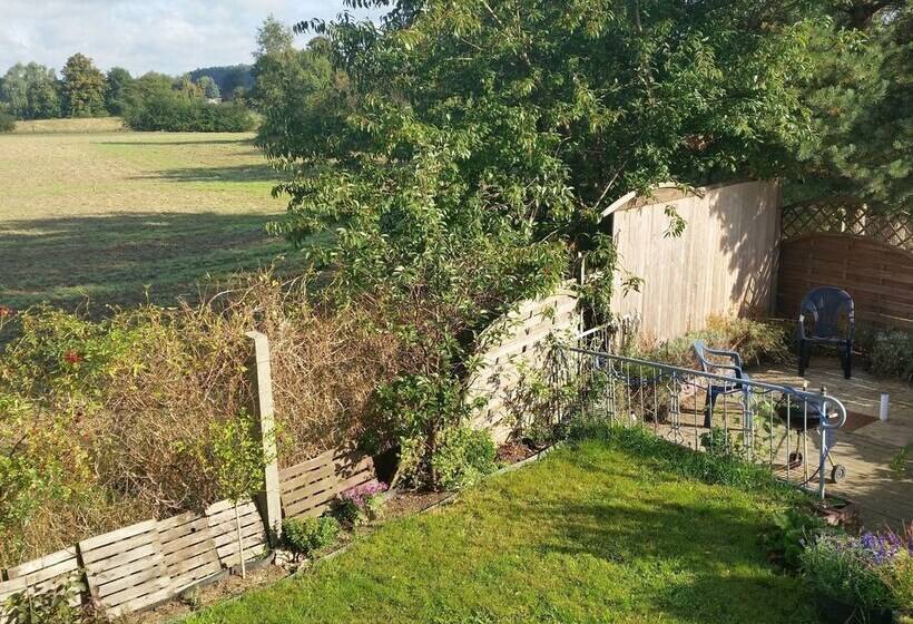 Cozy Bungalow In Nakenstorf With Garden