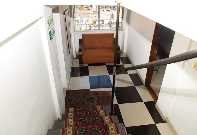 هتل Ayenda 1131 Casa Valencia