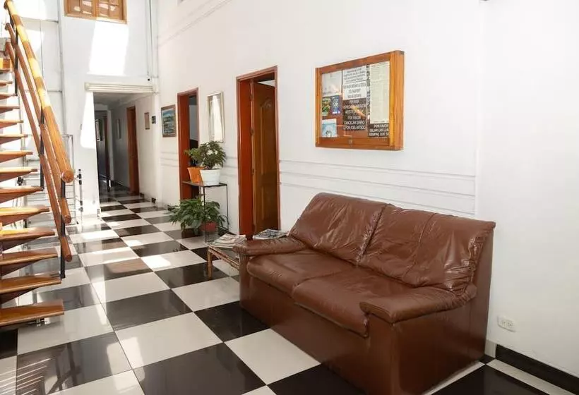 ホテル Ayenda 1131 Casa Valencia