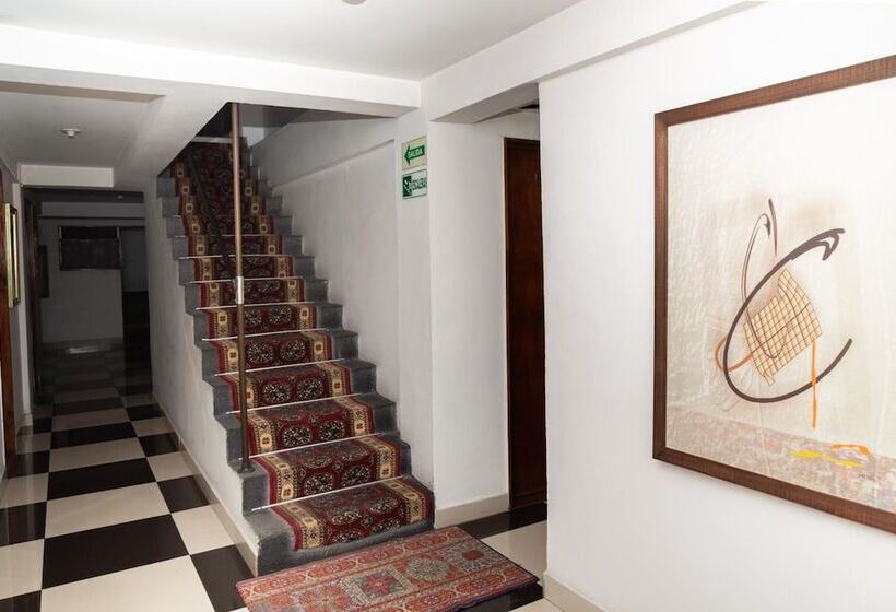 هتل Ayenda 1131 Casa Valencia