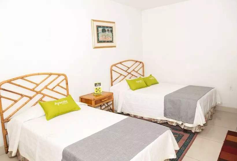 ホテル Ayenda 1131 Casa Valencia