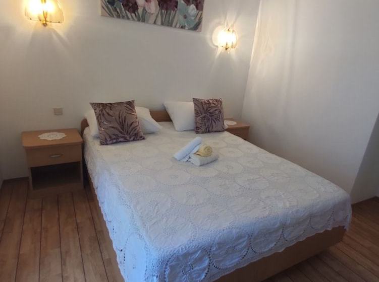 בית מלון כפרי Beach Apartments With Pool