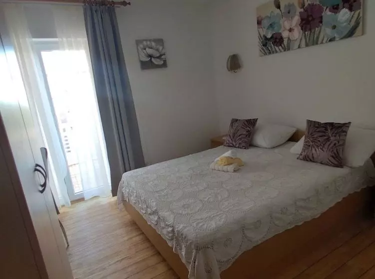 ホテル Beach Apartments With Pool
