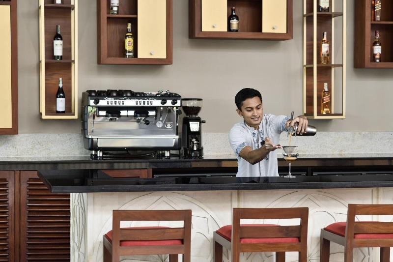 Отель Sheraton Kosgoda Turtle Beach Resort