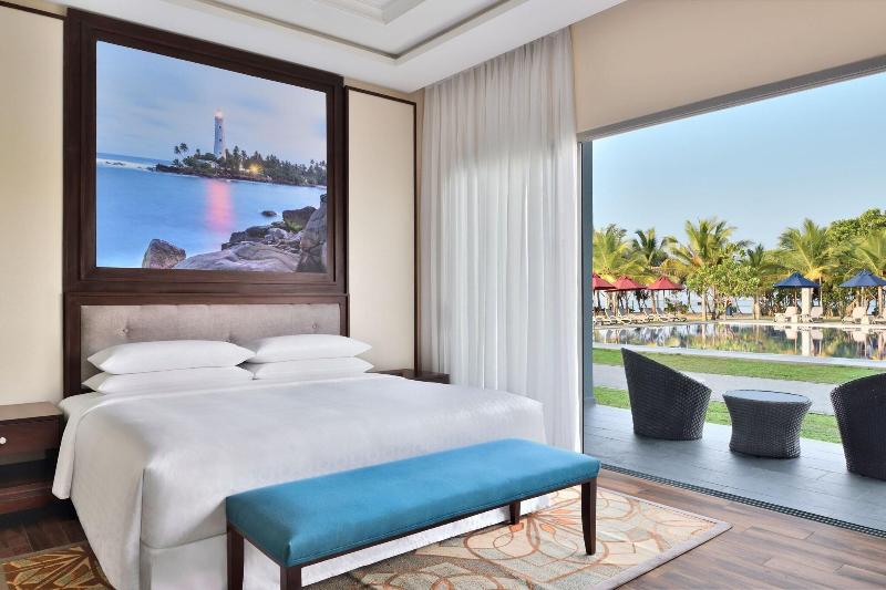 Отель Sheraton Kosgoda Turtle Beach Resort