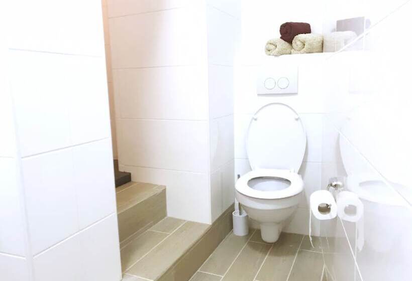 پانسیون Perello Old Town