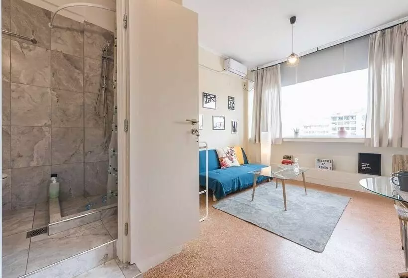 Pension Explore The Art Side Of Omonia