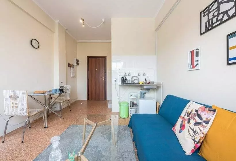 Pension Explore The Art Side Of Omonia