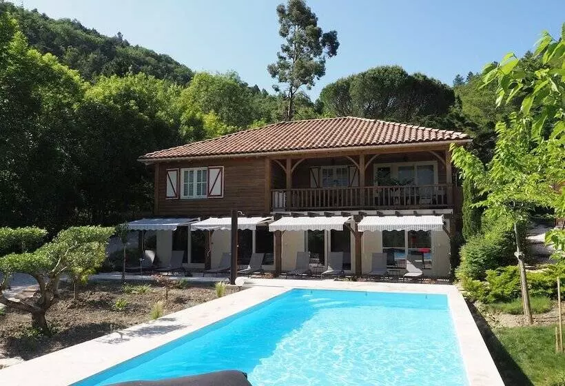 ペンション Le Chalet Des Trois Quilles