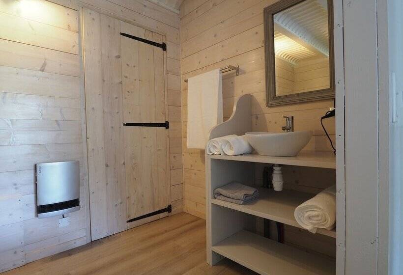 بنسيون Le Chalet Des Trois Quilles