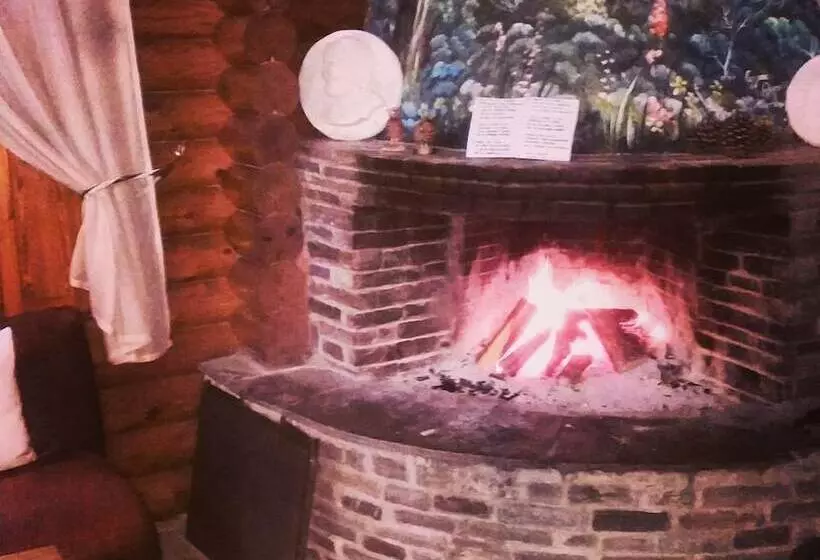 Majatalo Pangeo Forest Village