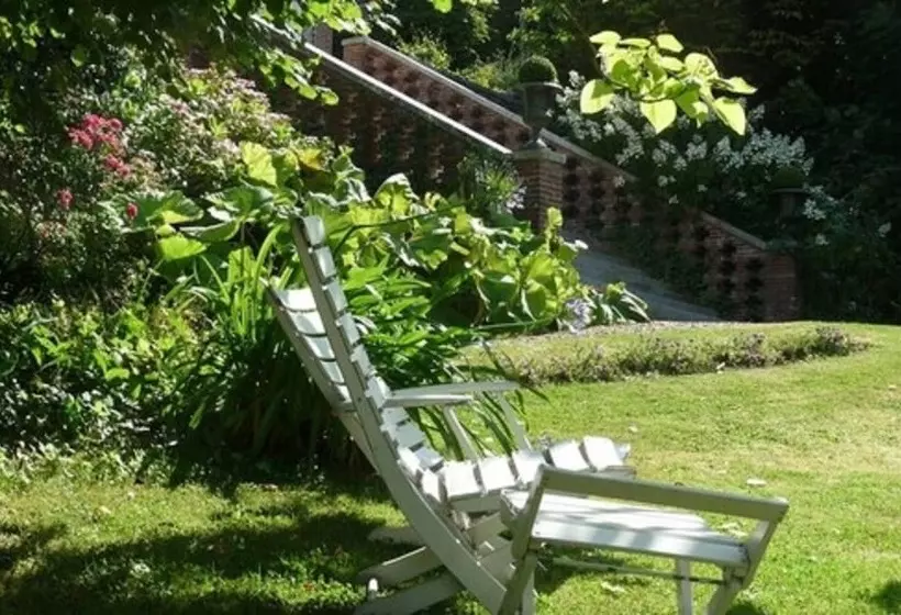 Aamiaismajoitus (B&B) Castel De La Terrasse