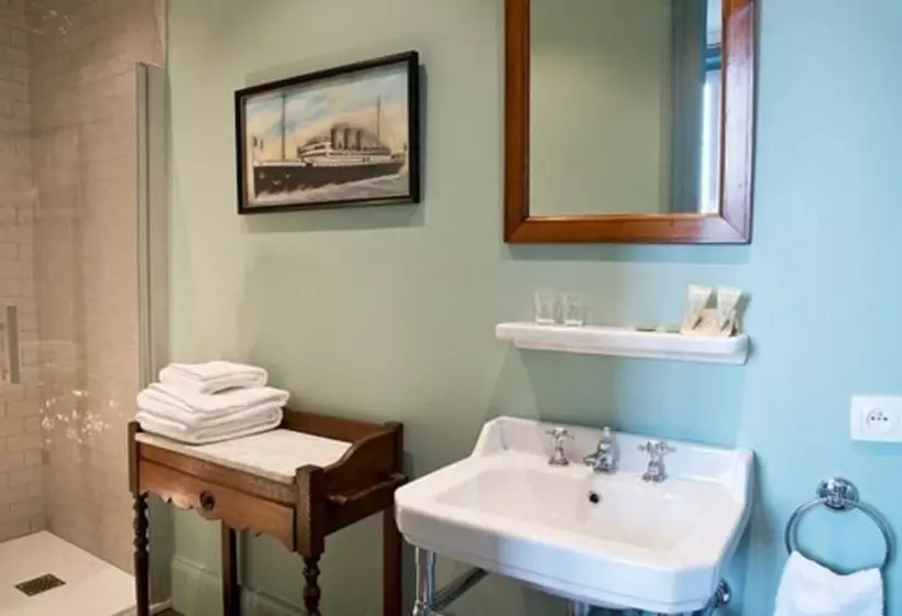 Aamiaismajoitus (B&B) Castel De La Terrasse