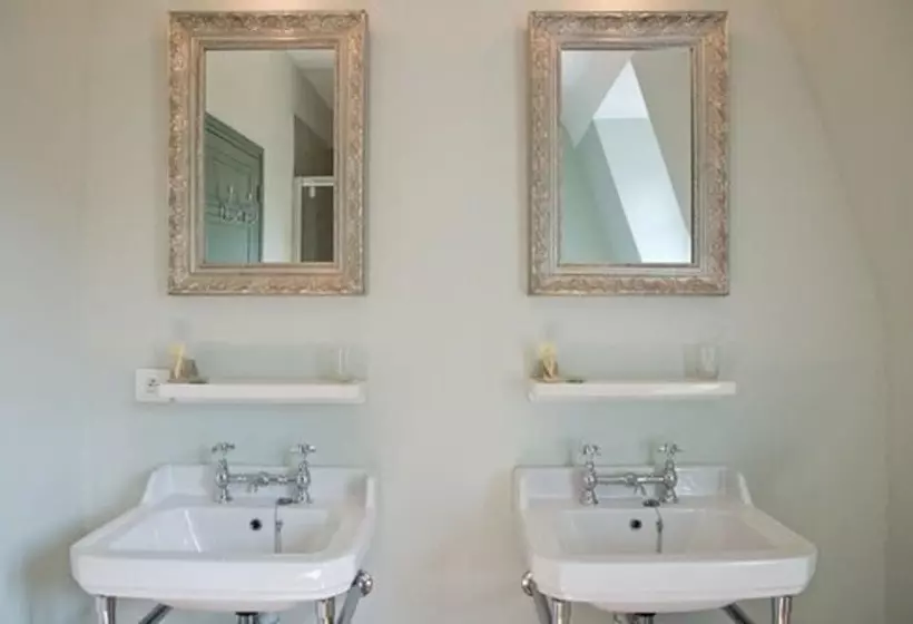 Aamiaismajoitus (B&B) Castel De La Terrasse