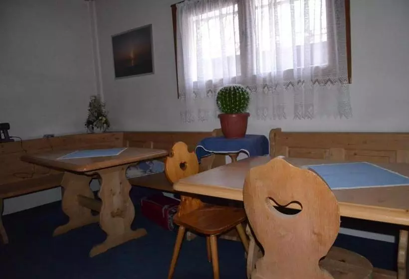 هتل Chalet Valeruz