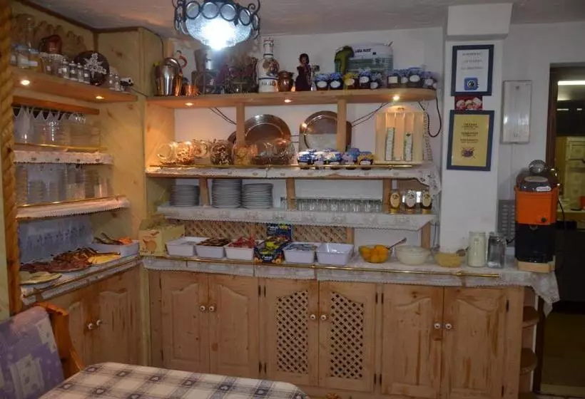 هتل Chalet Valeruz