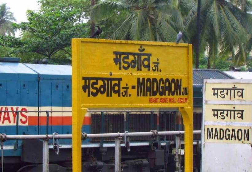 ホテル Cosmique Clarks Inn Suites Goa