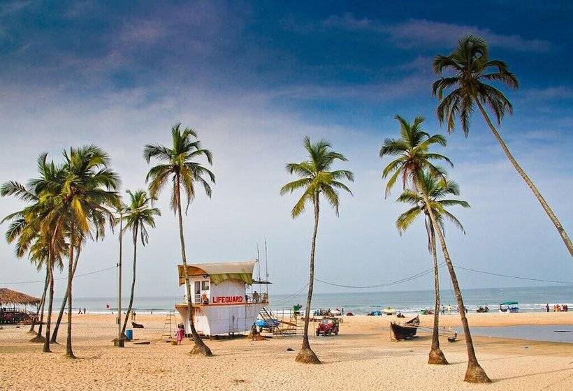 ホテル Cosmique Clarks Inn Suites Goa