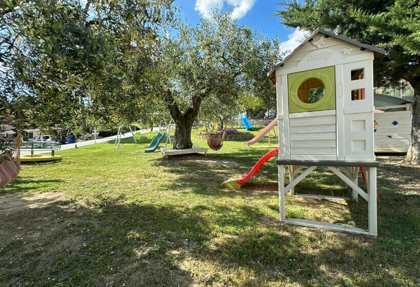 בית מלון כפרי Agriturismo Case Al Sole