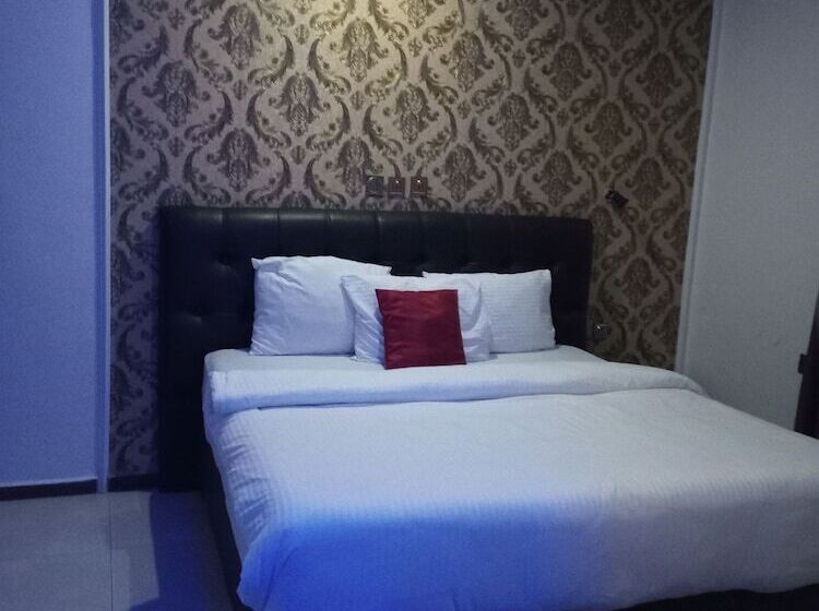 هتل Zoe S International