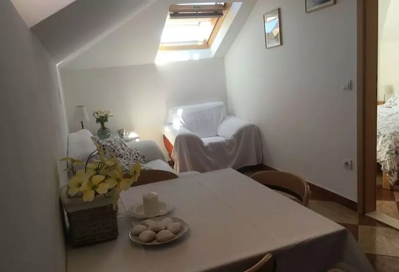 Majatalo Apartments And Rooms Katija & Egon