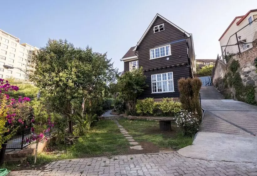 ベッドアンドブレックファースト Rustika