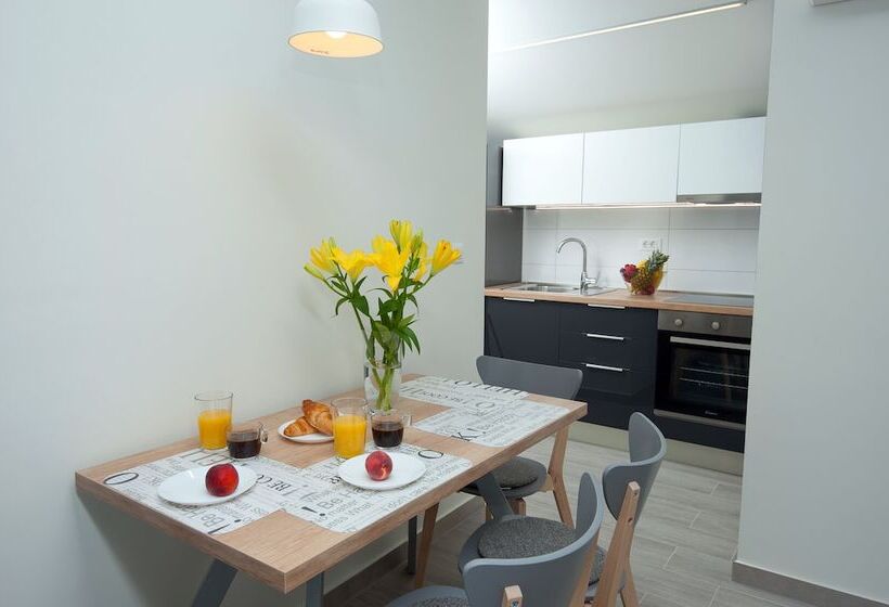 Seaside Luxury Suites