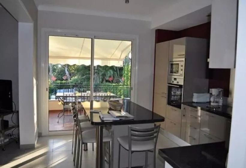 Villa Gecko