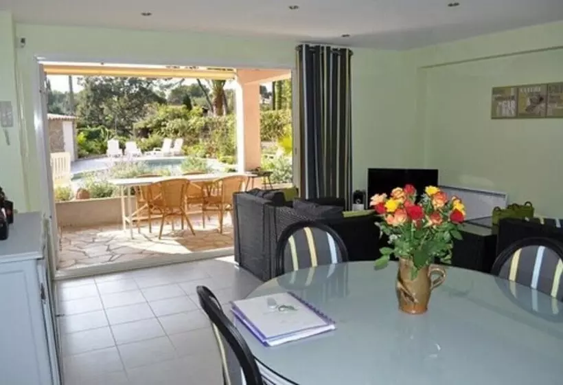 Villa Gecko
