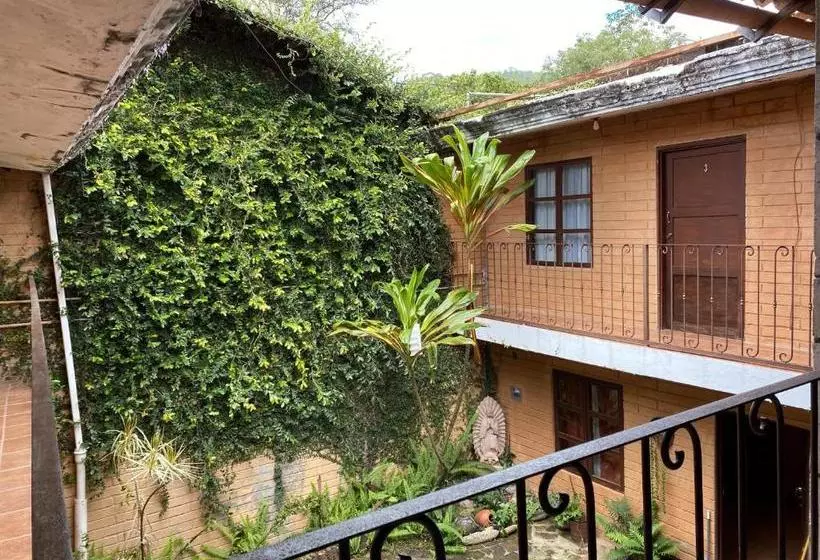 ホテル De Cervantes