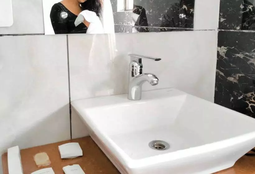 Golden Rock   Am Hotel Kollection