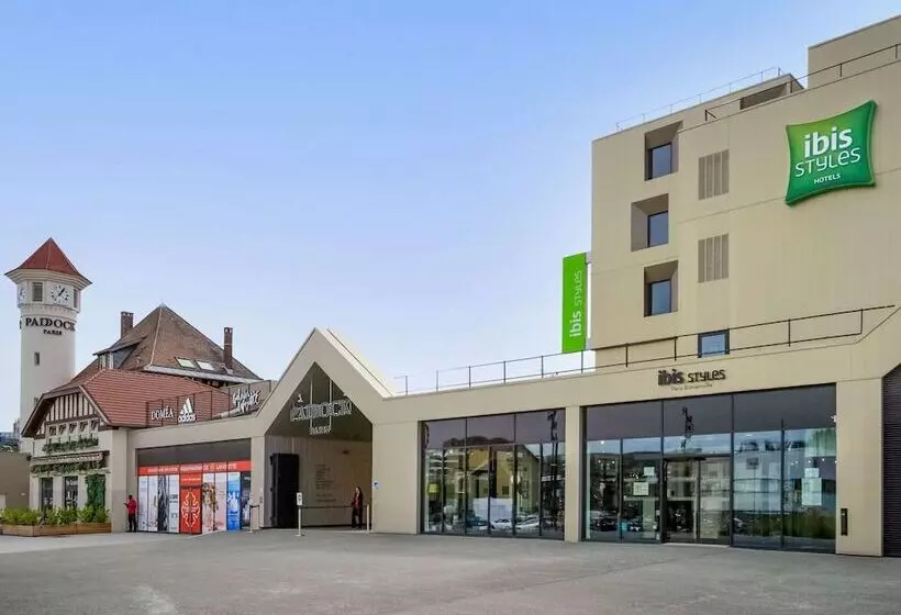 ホテル Ibis Styles Paris Romainville