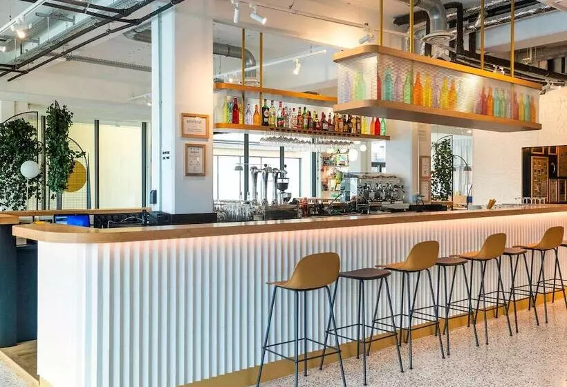 ホテル Ibis Styles Paris Romainville