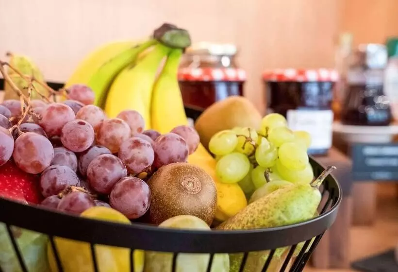 ホテル Ibis Styles Paris Romainville