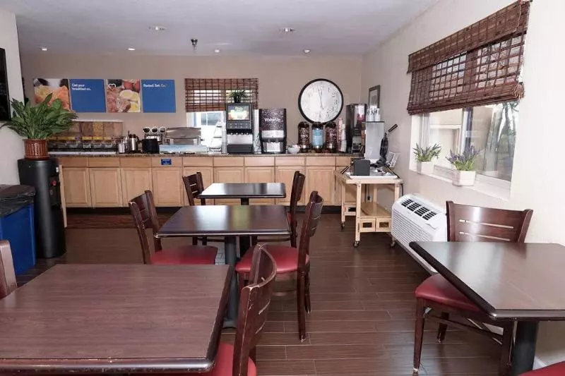 Отель Comfort Inn Gaslamp Convention Center