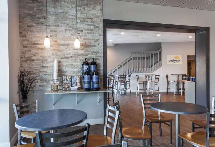 ホテル Days Inn & Suites By Wyndham Lancaster Amish Country