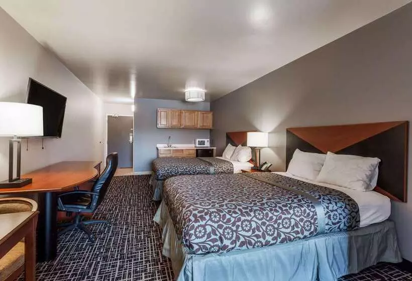 هتل Days Inn & Suites By Wyndham Lancaster Amish Country