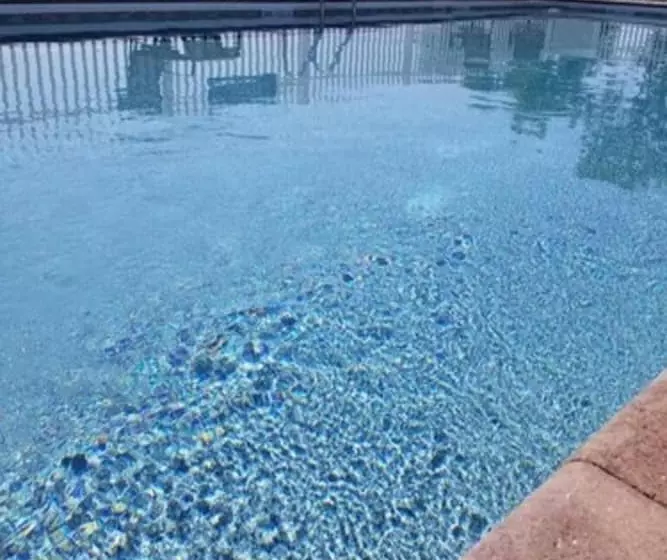 هتل Days Inn & Suites By Wyndham Lancaster Amish Country