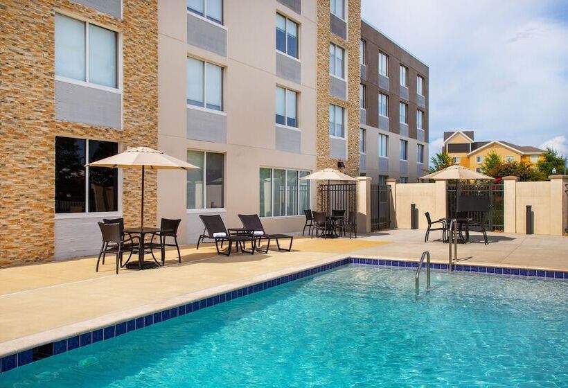 فندق Holiday Inn Express Chesapeake   Norfolk, An Ihg