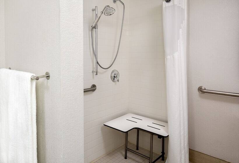 فندق Holiday Inn Express Chesapeake   Norfolk, An Ihg