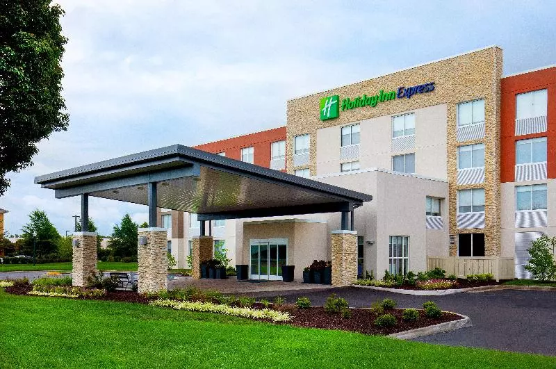 Отель Holiday Inn Express Chesapeake Norfolk, An Ihg