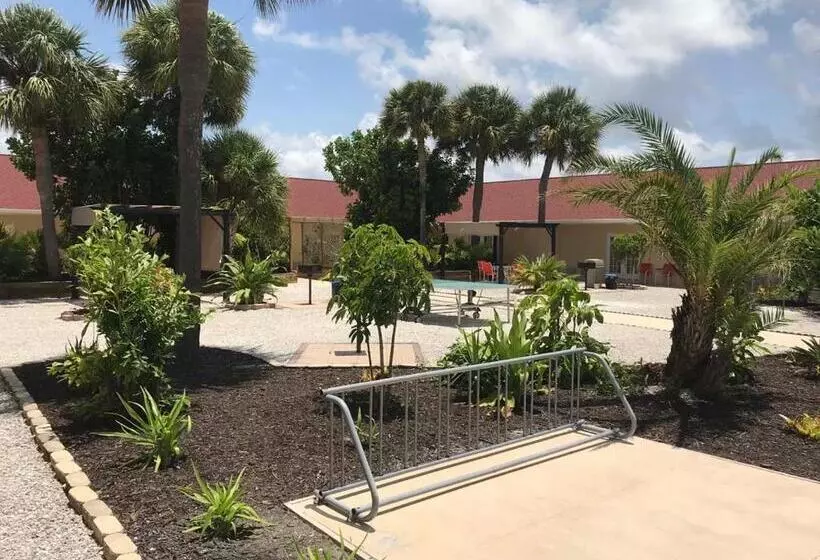هتل Island Sun Inn & Suites   Venice, Florida Historic Downtown & Beach Getaway