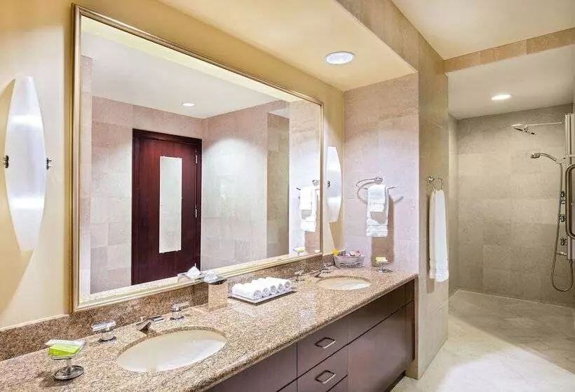 Отель Le Méridien Boston Cambridge