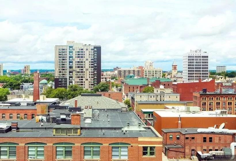 Отель Le Méridien Boston Cambridge