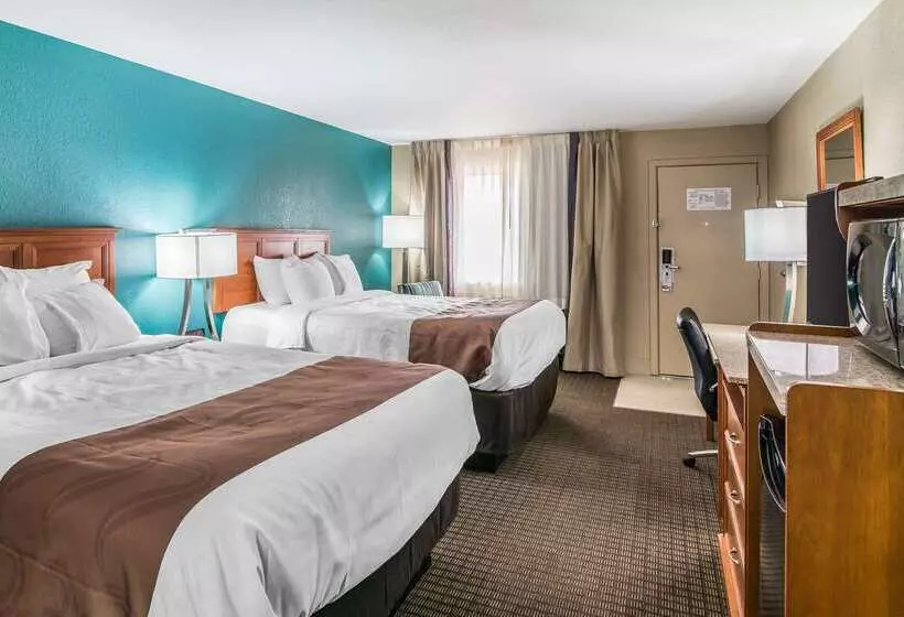 هتل Quality Inn & Suites Near White Sands National Park