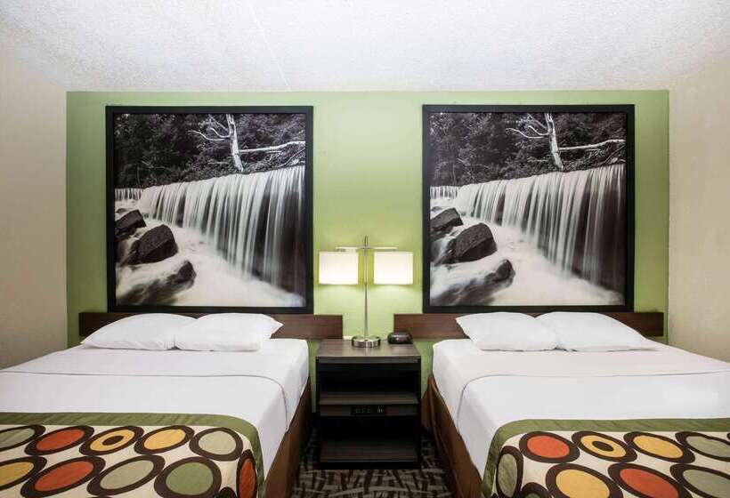 هتل Spark By Hilton Wichita East