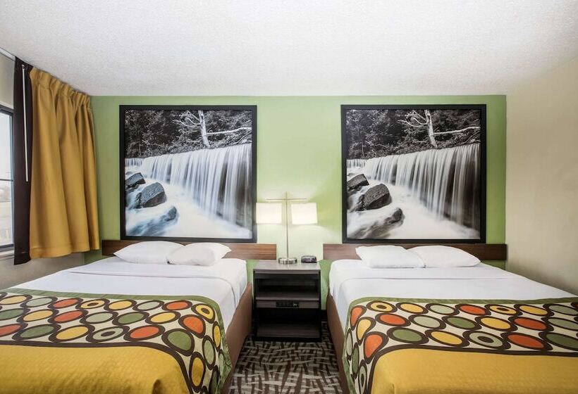 هتل Spark By Hilton Wichita East